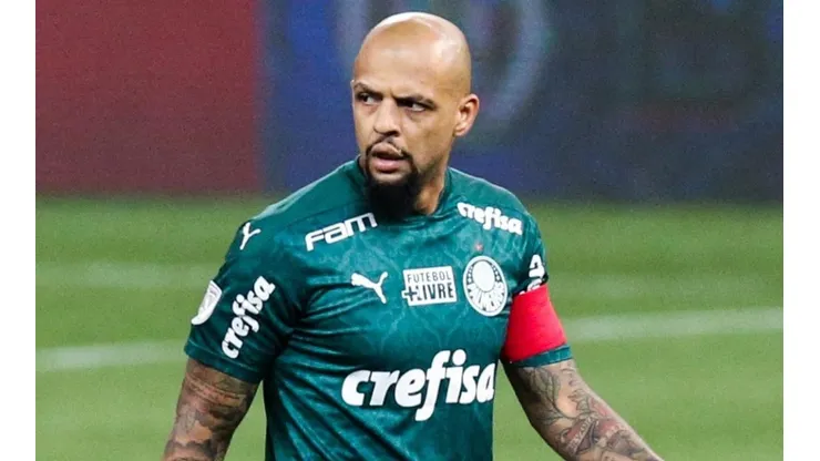 Cicinho prevê problema entre Heinze e Felipe Melo no Palmeiras