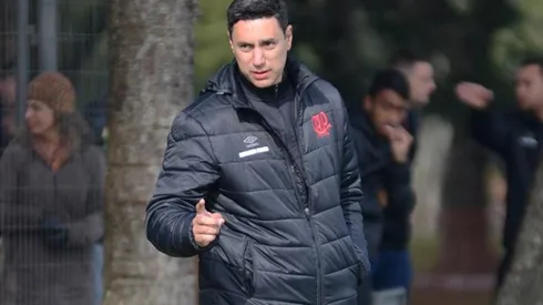Eduardo vem substituindo Autuori na beira do campo - Foto: Divulgação/Athletico.