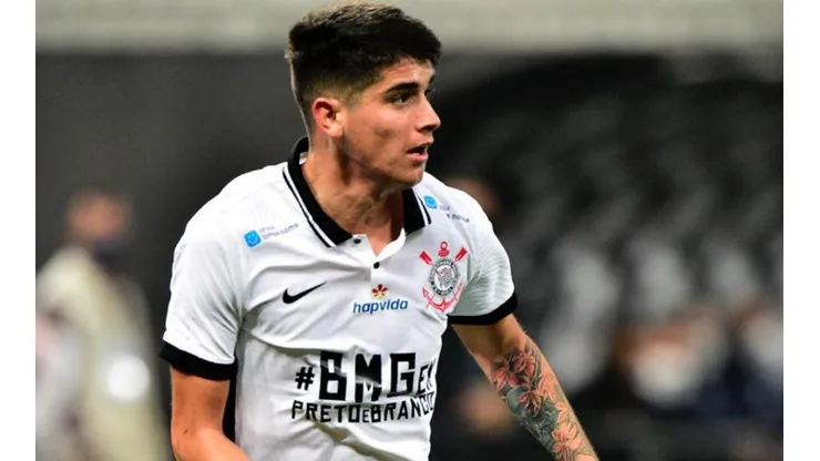 Chileno está sem espaço no Alvinegro — Foto: Getty Images