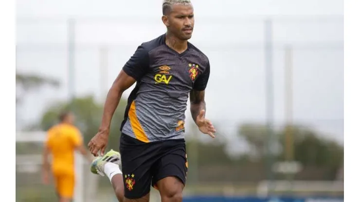 Marquinhos é um dos nomes cotados para renovar. Foto: Anderson Stevens/Sport