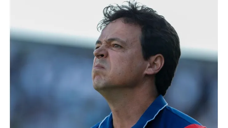 Na corda bamba, Diniz passará por 4 "decisões" com o São Paulo