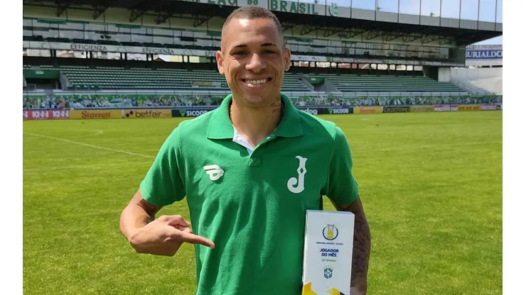 Breno Lopes é o artilheiro da Série B com 8 gols (Foto: Arthur Dallegrave/Juventude)