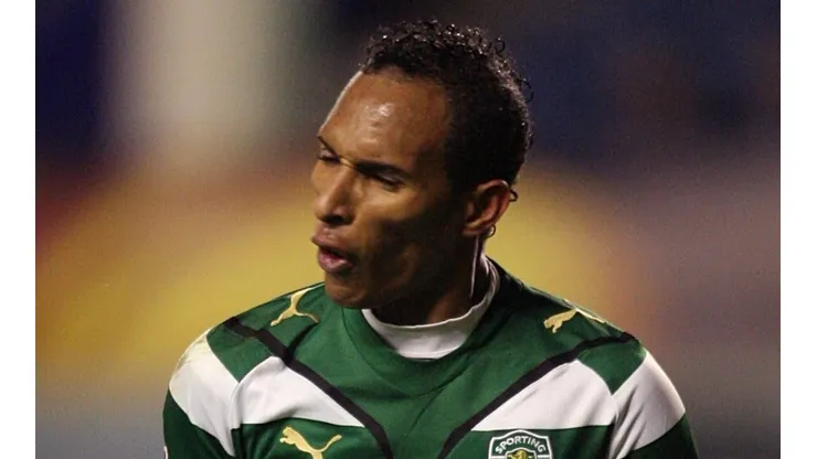 Liedson lembra de rixa com Sá Pinto