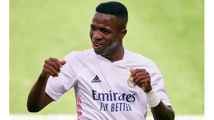 Vinícius Jr. bate recorde na Champions e comentarista 'tira onda' com Vasco