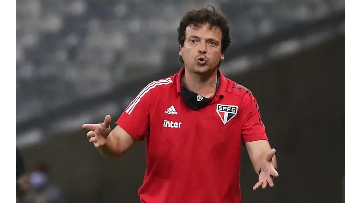 Defensor 'esquecido' deve ser utilizado por Diniz na Libertadores