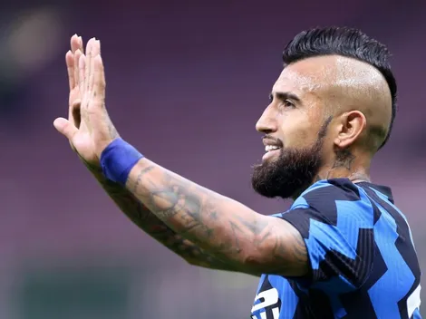 Vidal 'acompanha' goleada e deixa torcida rubro-negra eufórica na web