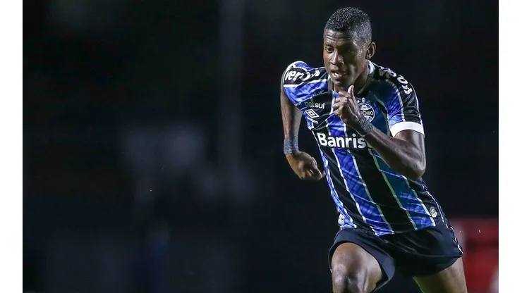 Orejuela: titular no Grêmio (Foto: Lucas Uebel/Grêmio/Divulgação)