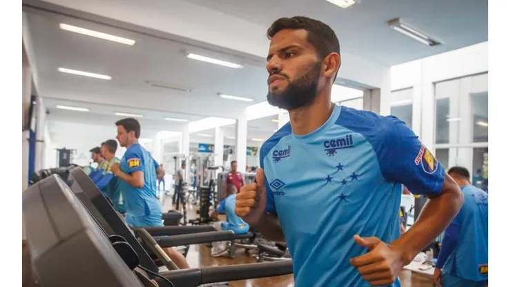 Jadson esquece polêmica vivida no passado e mira acesso com o Cruzeiro em seu retorno