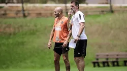 Vágner Mancini rasga elogios ao LE Fábio Santos