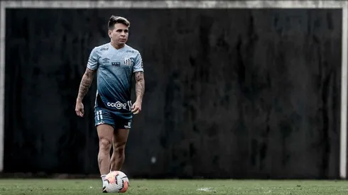 Soteldo durante treinamento no Peixe — Foto: Ivan Storti/Santos FC