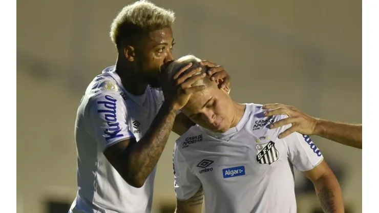 Soteldo e Marinho — Foto: Ivan Storti/Santos FC