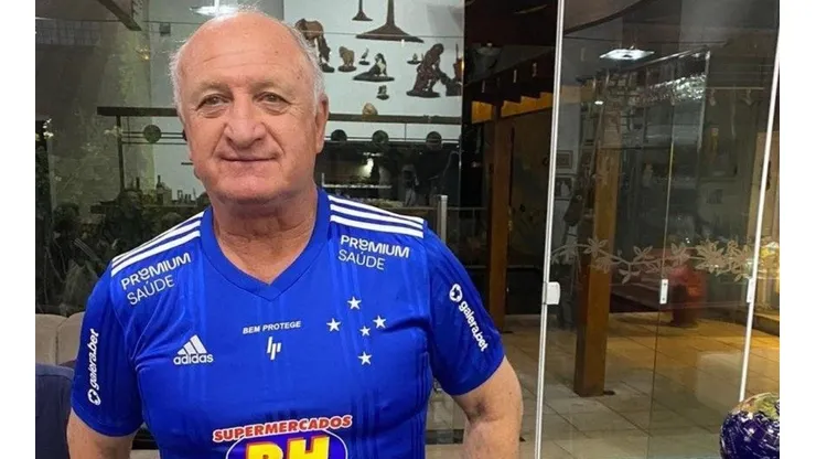 Em sua reestreia, Felipão ganha reforço para o duelo contra o Operário