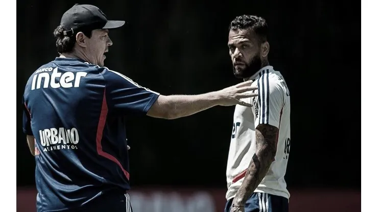 Diniz detalha porque não tira Daniel Alves do time