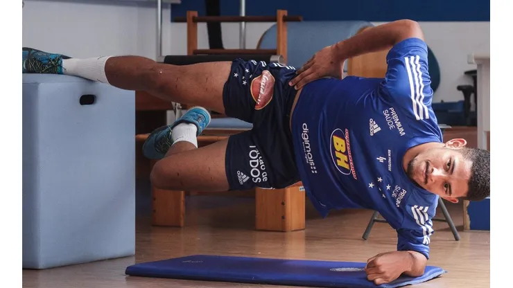 Zé Eduardo recebe proposta do América de Natal e pai do jogador espera uma posição do Cruzeiro