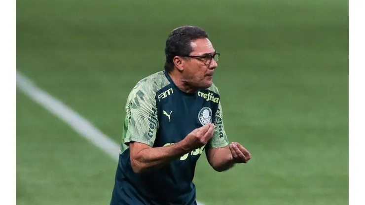 Treinador não resistiu à derrota por 3 a 1 para o Coritiba e foi desligado do comando do clube (Foto: Getty Images)