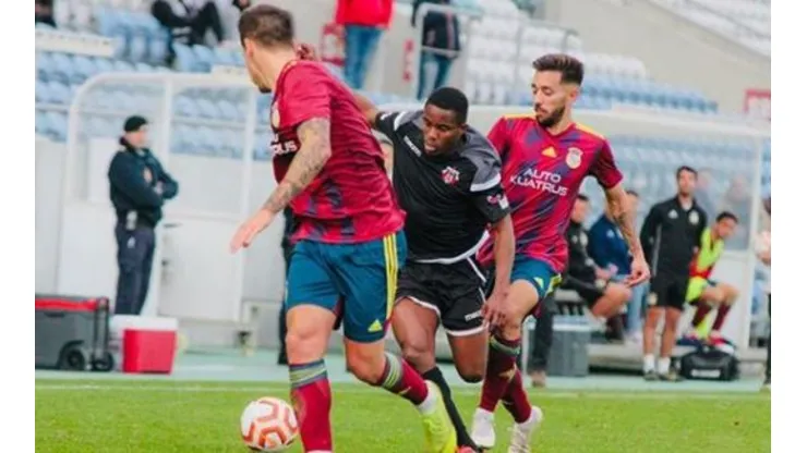 Toko, novo reforço do Vasco, em ação. Foto: Reprodução/Twitter