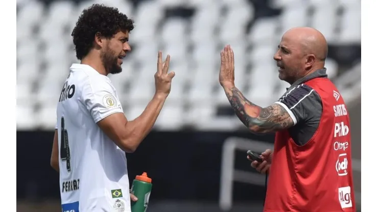 Lateral citou sua experiência com Sampaoli no Santos - Foto: Ivan Storti/Santos FC.