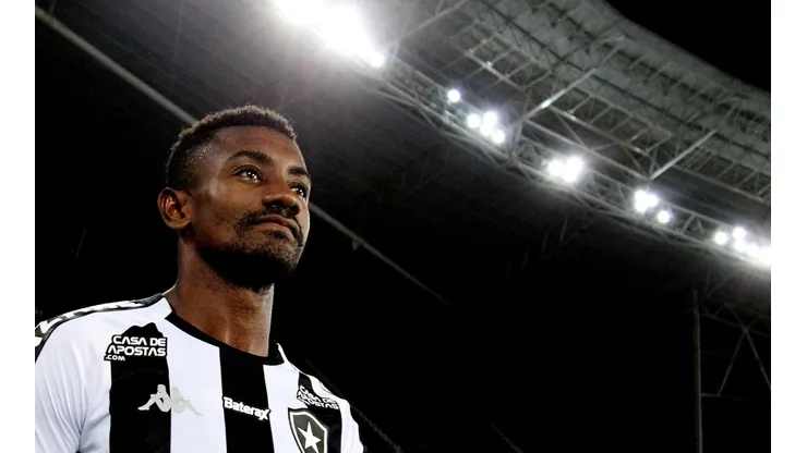 Uma das grandes contratações para a temporada, Kalou ainda não conseguiu despontar. Foto: Vitor Silva/Botafogo