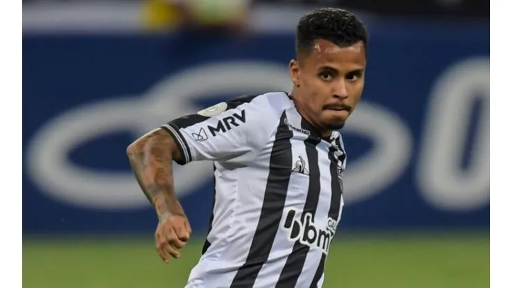 Allan: desfalca o Galo (Foto: Getty Images)