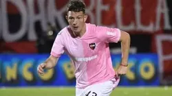 Galo oficializa proposta por Moreno. Foto: Newell's Old Boys/Divulgação