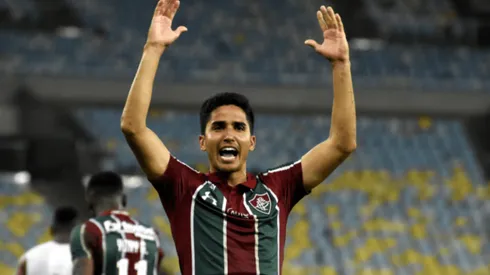 Igor Julião comemora bom momento com a camisa do Fluminense. Foto: Lucas Merçom/Fluminense