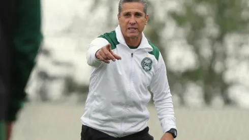 Jorginho perdeu uma de suas opções no ataque - Foto: Divulgação/Coritiba.