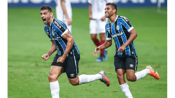 Cobrança: Diego Souza espera reação do Grêmio (Foto: Lucas Uebel/Grêmio/Divulgação)