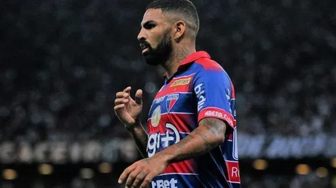 Romarinho relembra início ruim no Fortaleza e destaca volta por cima no clube: