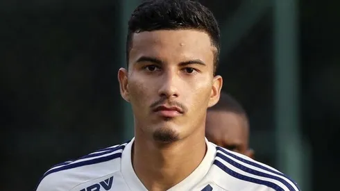 Walce e mais um defensor do São Paulo passarão por cirurgias no joelho