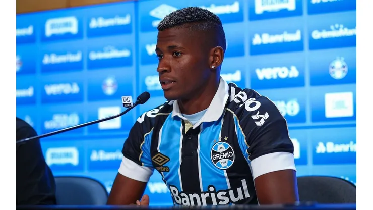 Cruzeiro aguarda Grêmio exercer compra de Orejuela e pode receber "bolada"
