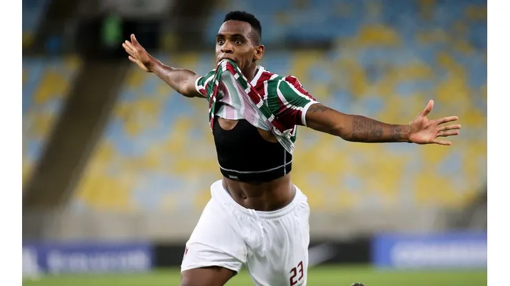 Digão se emociona ao atingir marca histórica pelo Fluminense