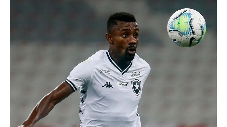 Kalou retorna ao time titular do Botafogo