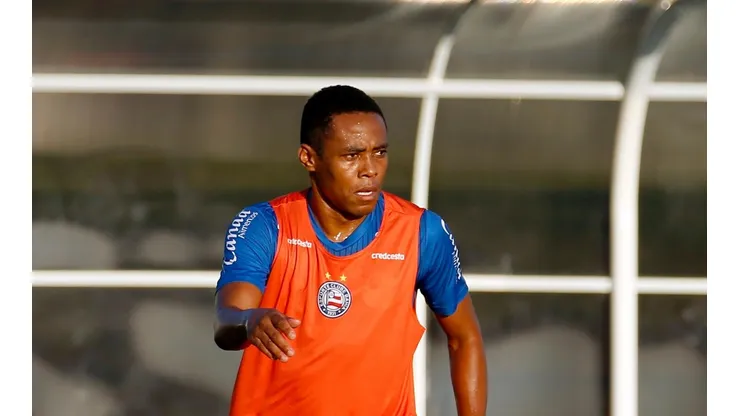 Elias ironiza arbitragem após derrota do Bahia