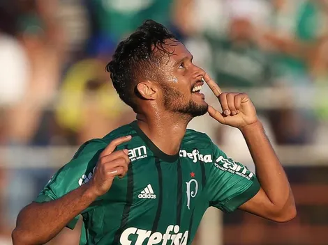 Gustavo Scarpa aprova a atuação na LE