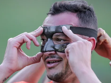 Réver se apoia em "trunfo" para disparar na liderança do Brasileirão