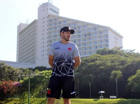 Vasco anuncia demissão de Ramon Menezes