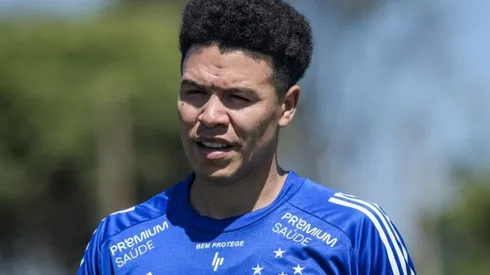 Marquinhos Gabriel sofre torção no tornozelo e Ney Franco acumula 8 desfalques no Cruzeiro