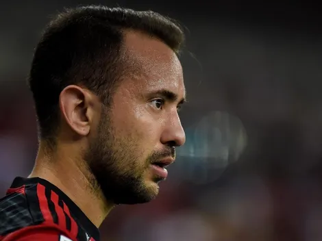 Everton Ribeiro é nova vítima da Covid e Fla campeão de 2019 só tem 3 "livres" do surto