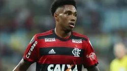 Vitinho também é diagnosticado com Covid-19 e Dome ousa na escalação do Fla