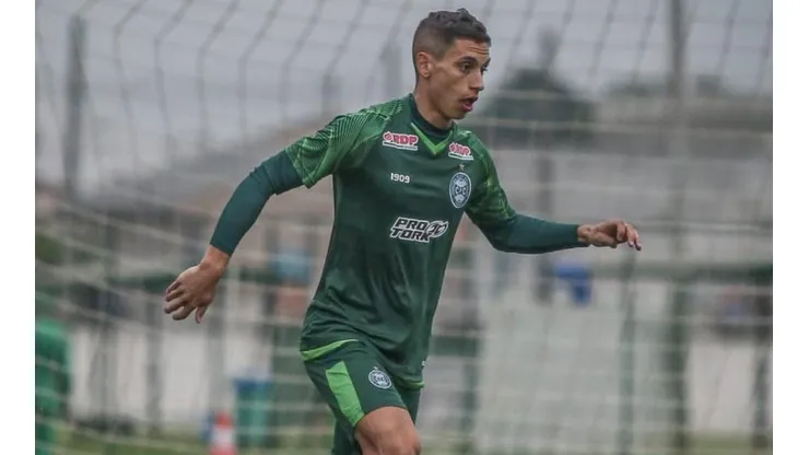 Sarrafiore no meio e Natanael na lateral: Jorginho define time do Coritiba