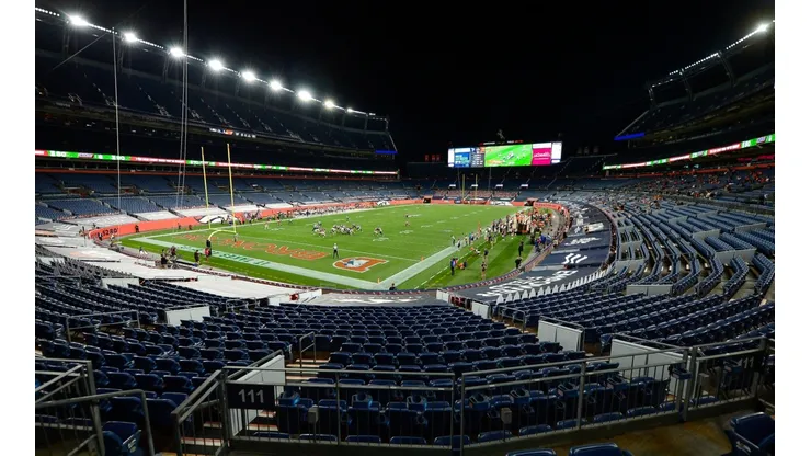 Tennessee Titans v Denver Broncos