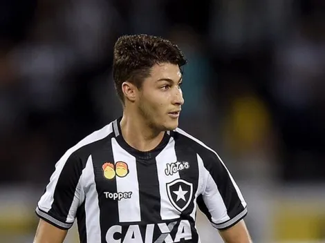 Botafogo encaminha saída de Marcinho sem custos