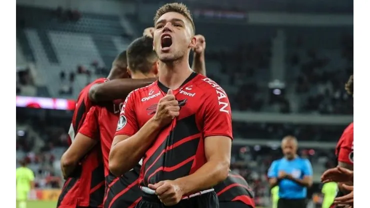 Conmebol apara arestas e define canal para transmissão de jogo do Athletico na Libertadores