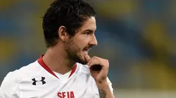 Pato informa exigências para fechar com Atlético e diretoria tenta contornar