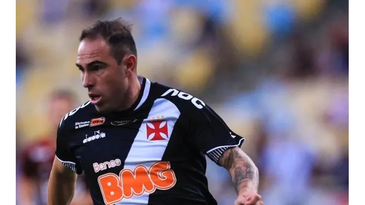 Bruno César deve substituir Benítez no time titular do Vasco