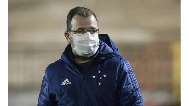 Enderson adota discurso otimista e irrita torcida do Cruzeiro