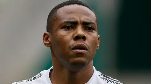 Peres se posiciona sobre contratação de Elias