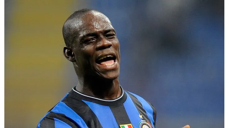 Balotelli é a bola da vez no Coringão