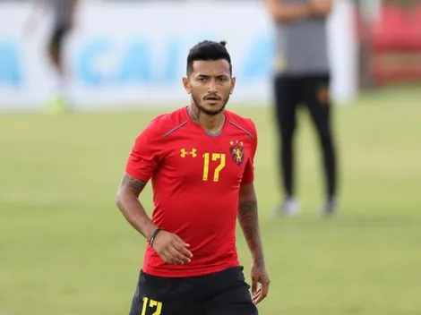 Torcida do Sport pede a rescisão de contrato do atacante Rogério