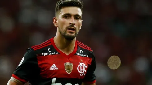 Mauro Cezar solta o verbo e insinua que Arrascaeta joga Dome contra a torcida